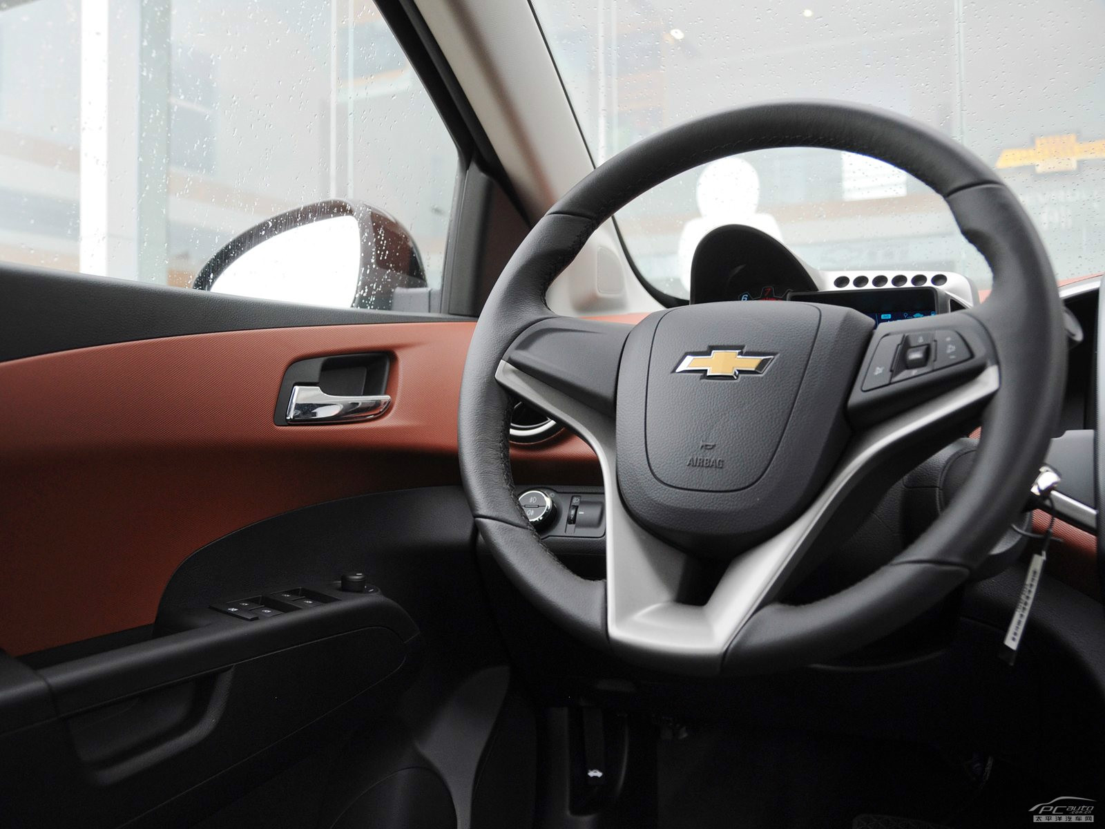 愛唯歐內(nèi)飾高清大圖