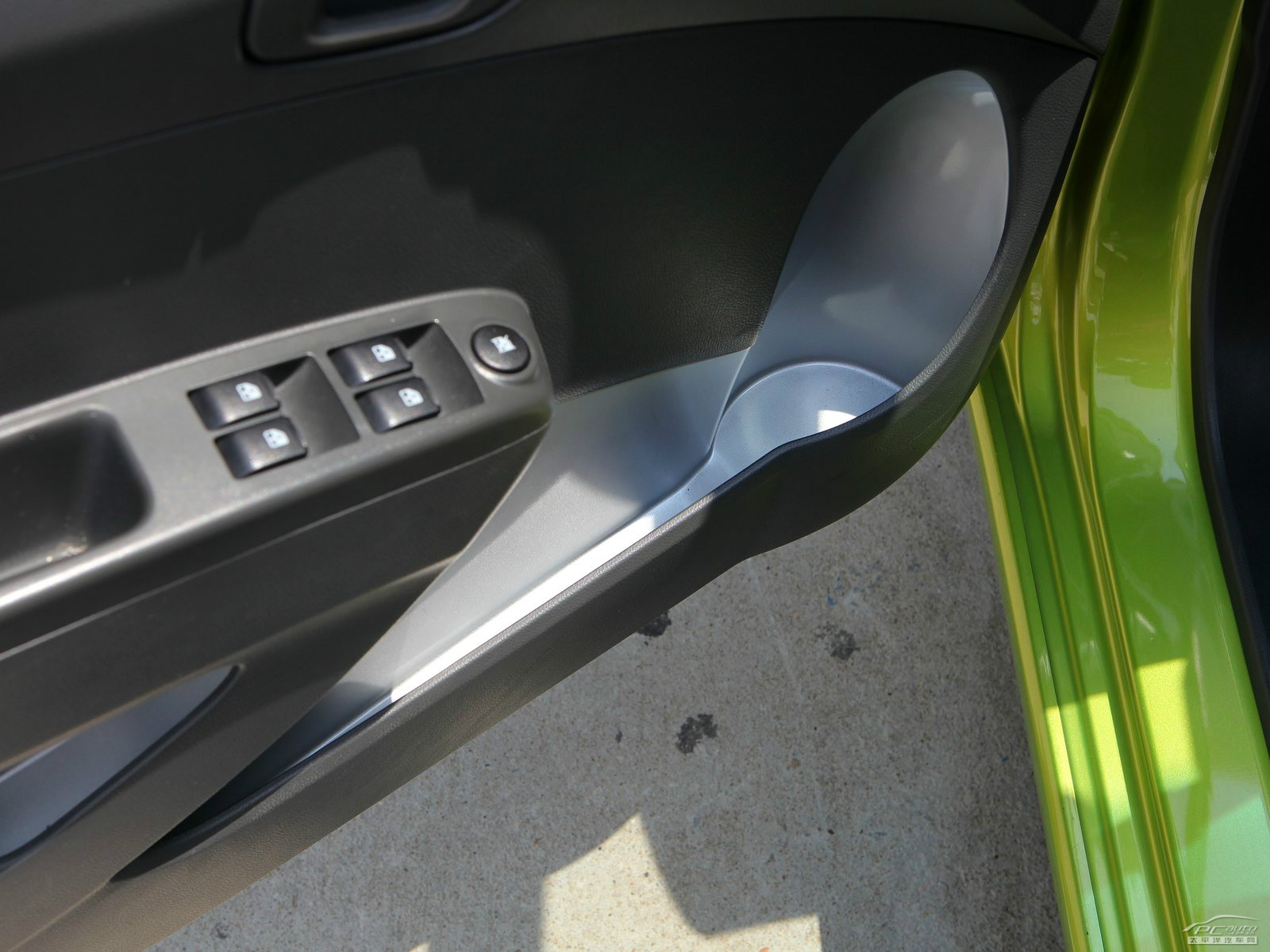 斯帕可Spark內(nèi)飾高清大圖