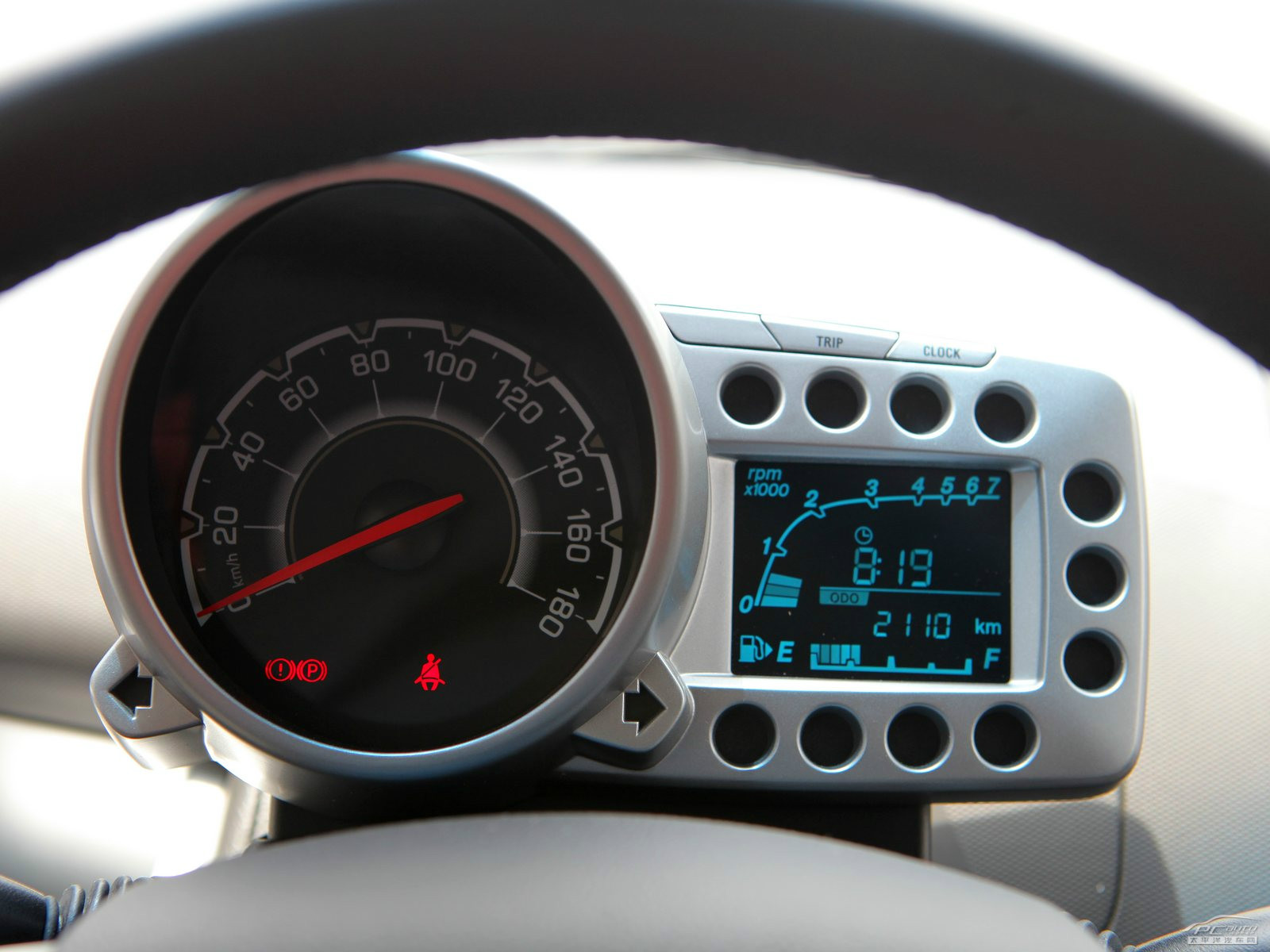 斯帕可Spark內(nèi)飾高清大圖