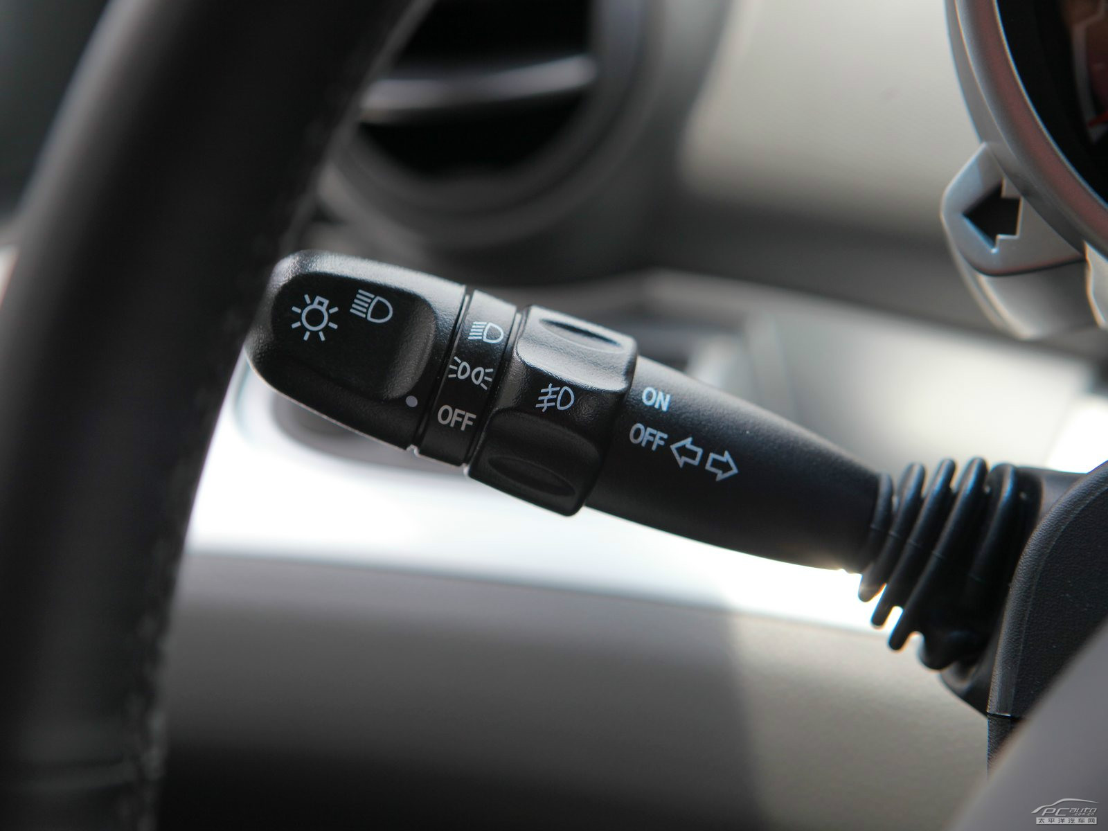 斯帕可Spark內(nèi)飾高清大圖