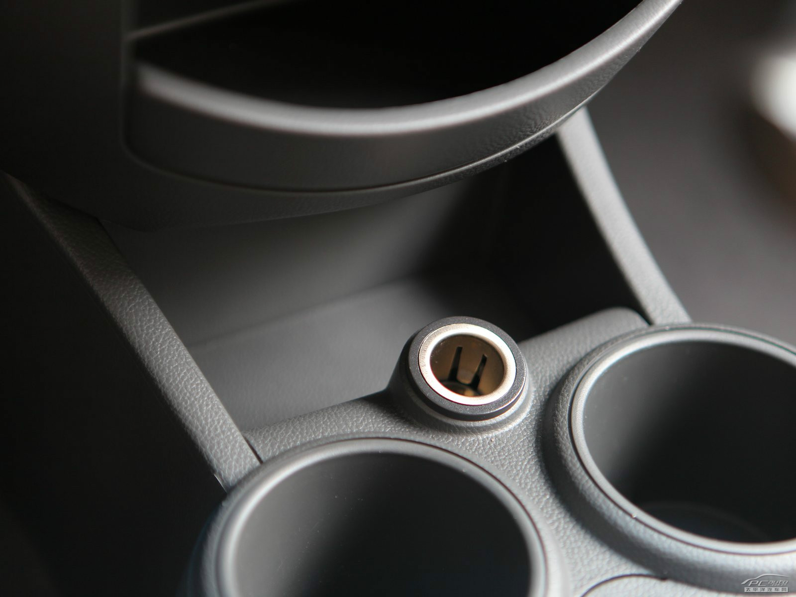 斯帕可Spark內(nèi)飾高清大圖