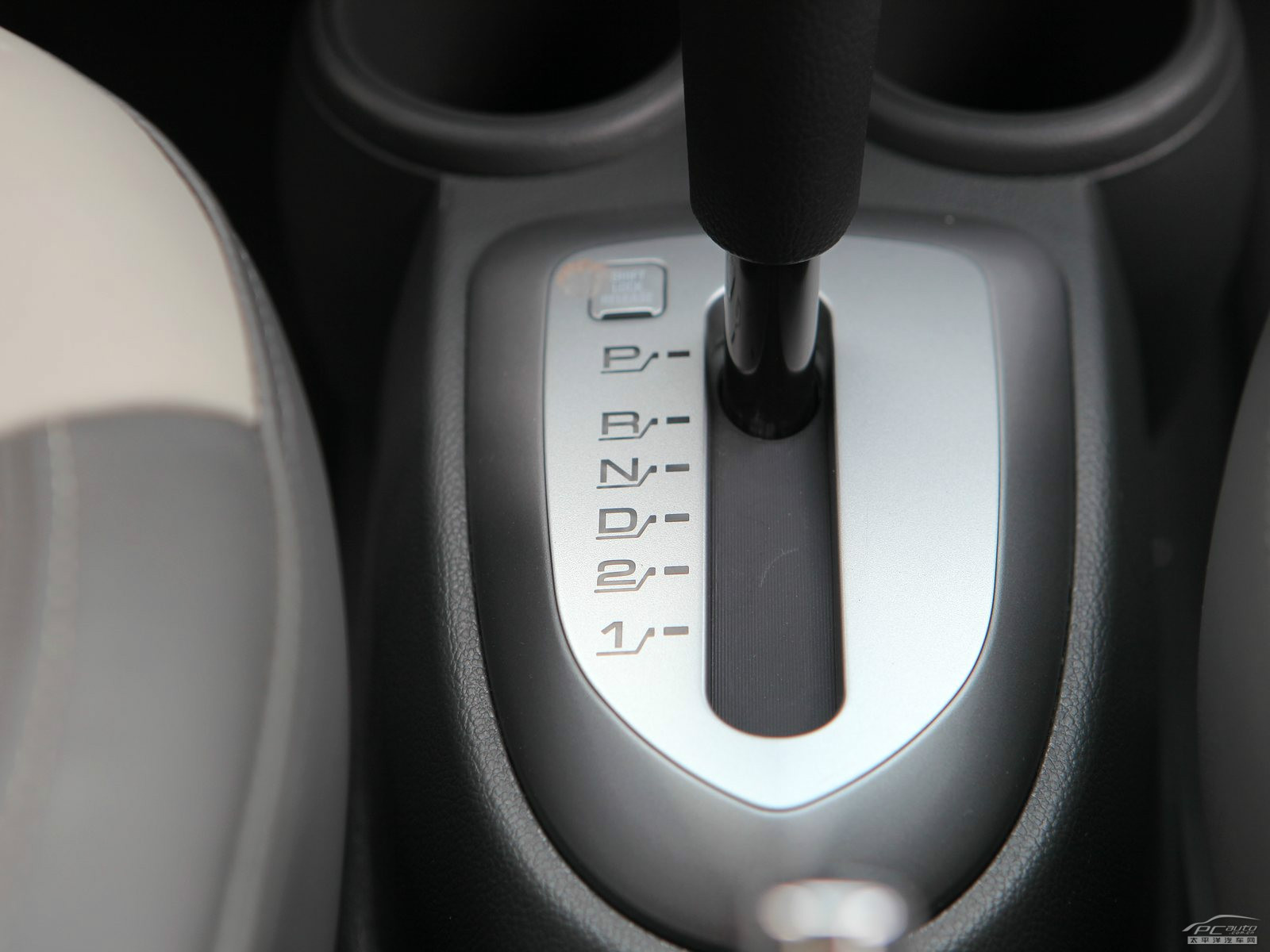 斯帕可Spark內(nèi)飾高清大圖