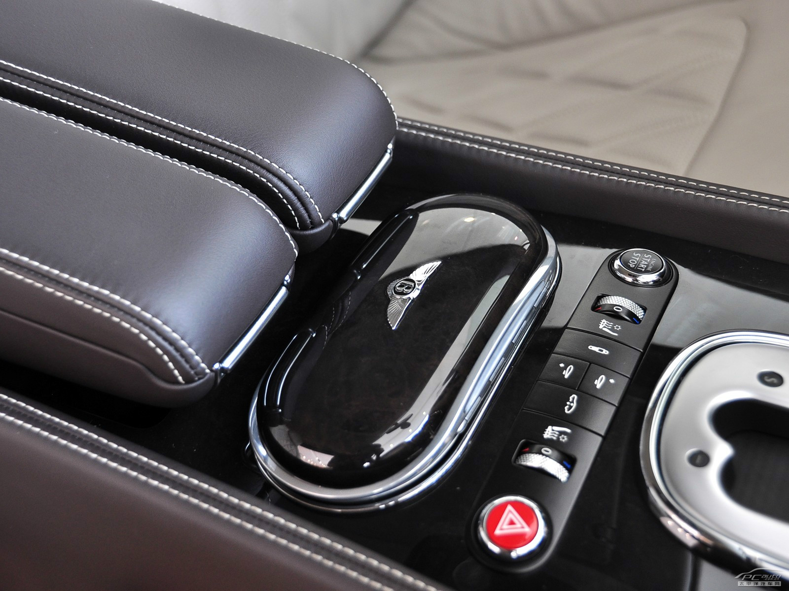 歐陸內(nèi)飾高清大圖