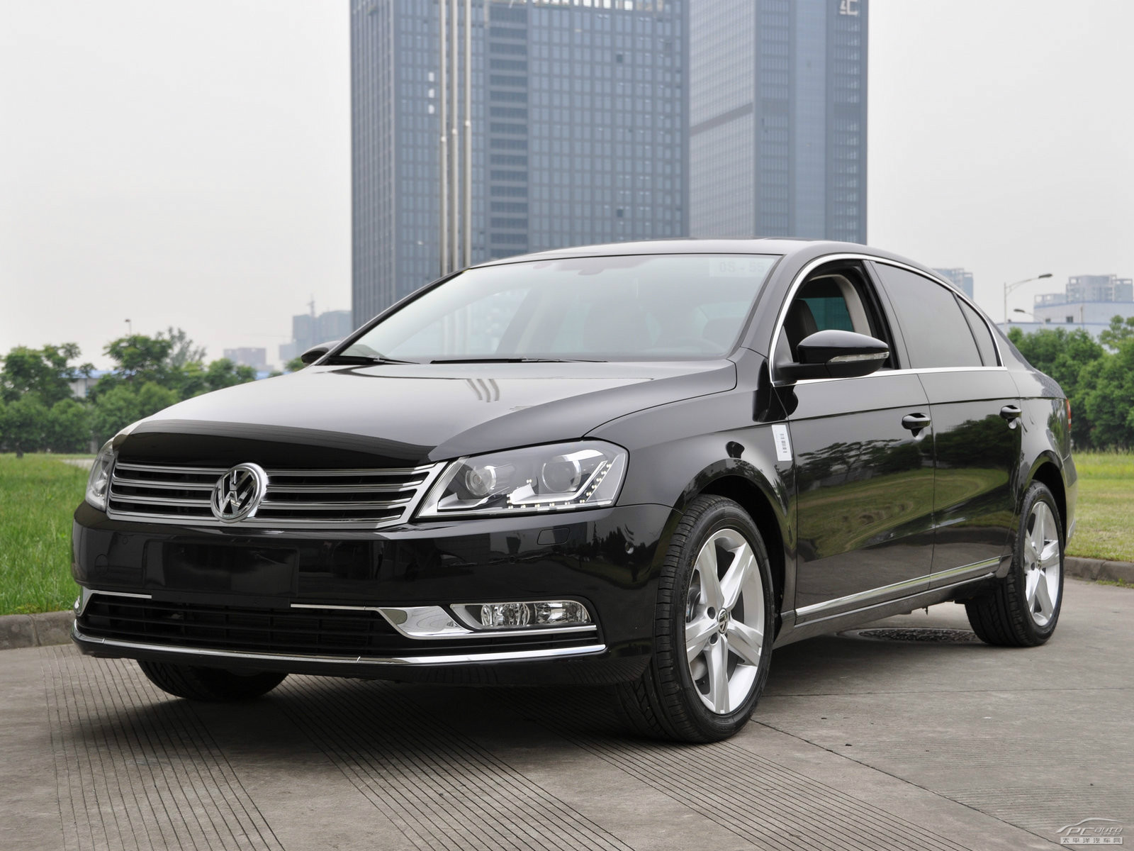 邁騰外觀高清大圖