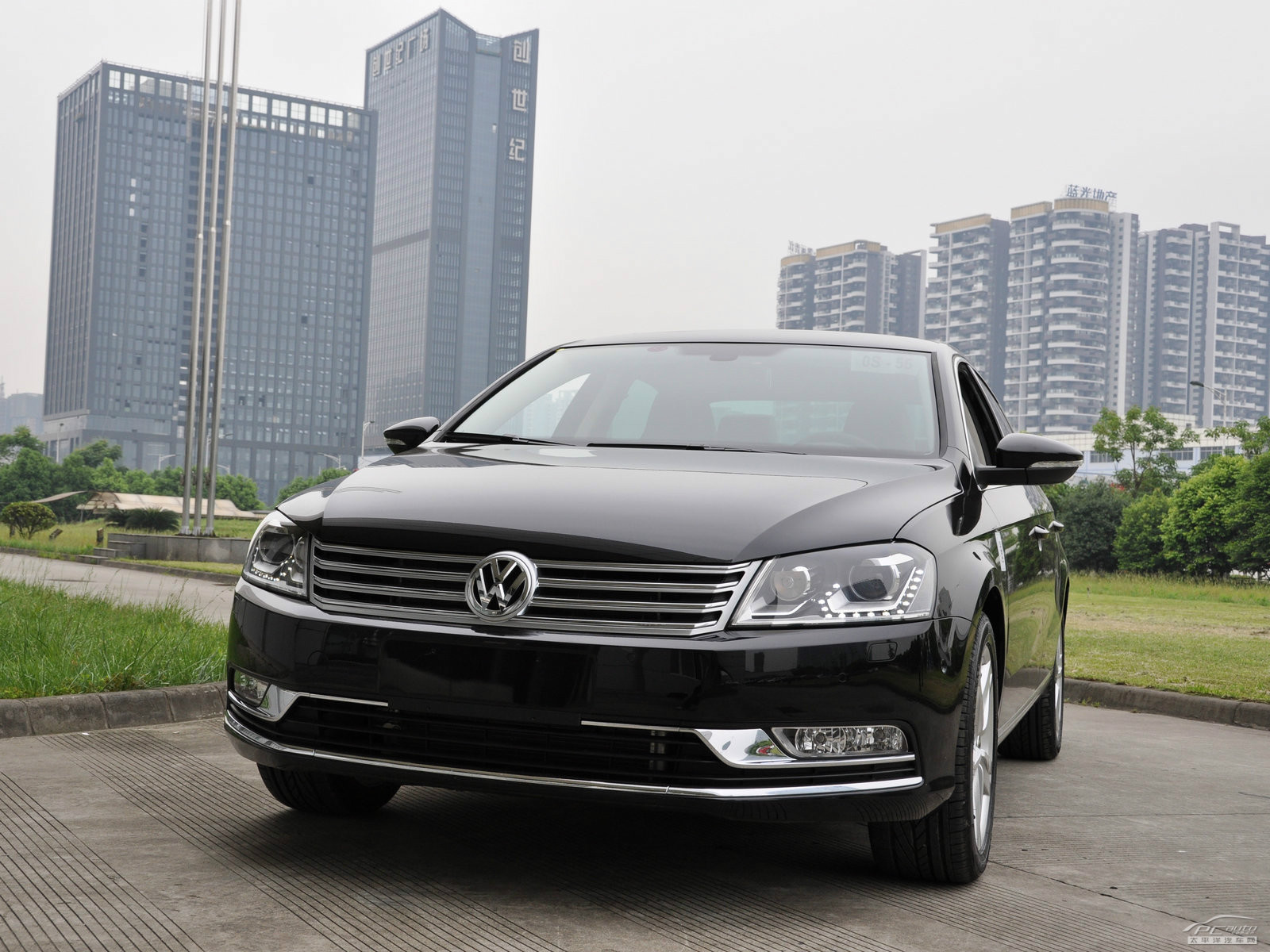 邁騰外觀高清大圖