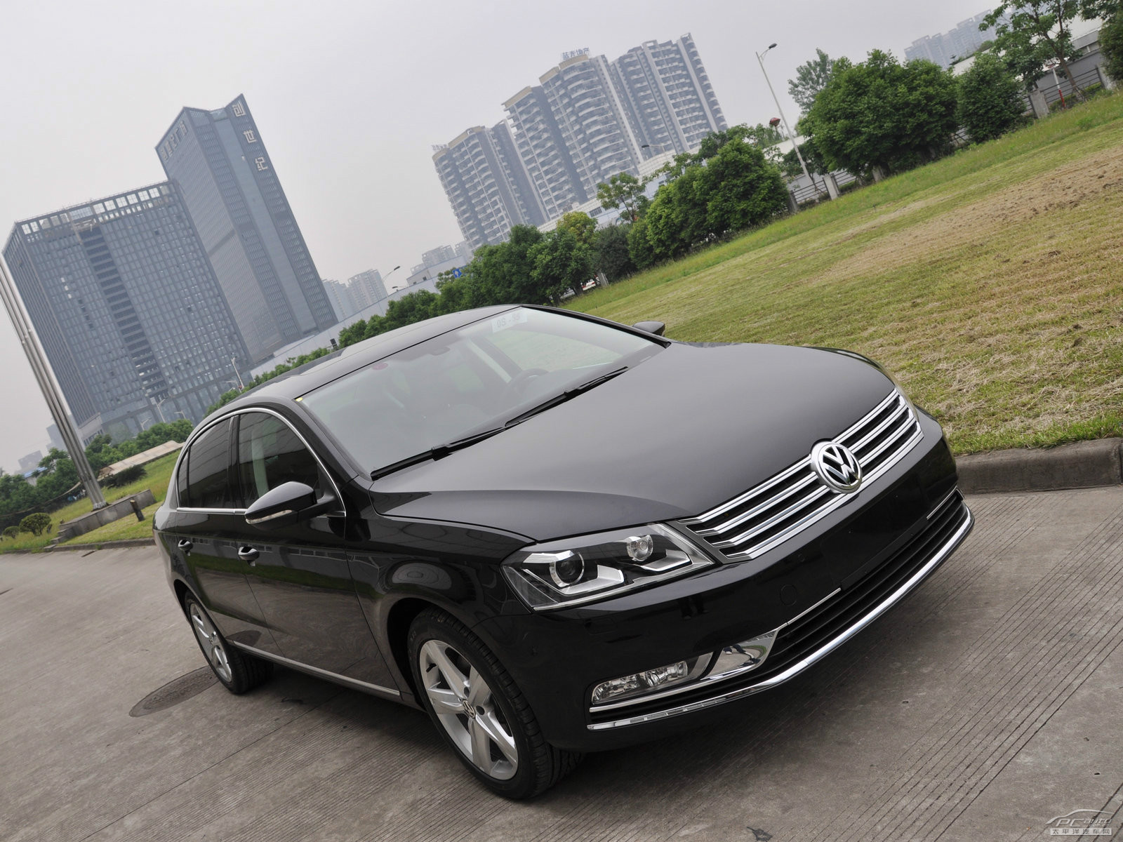 邁騰外觀高清大圖