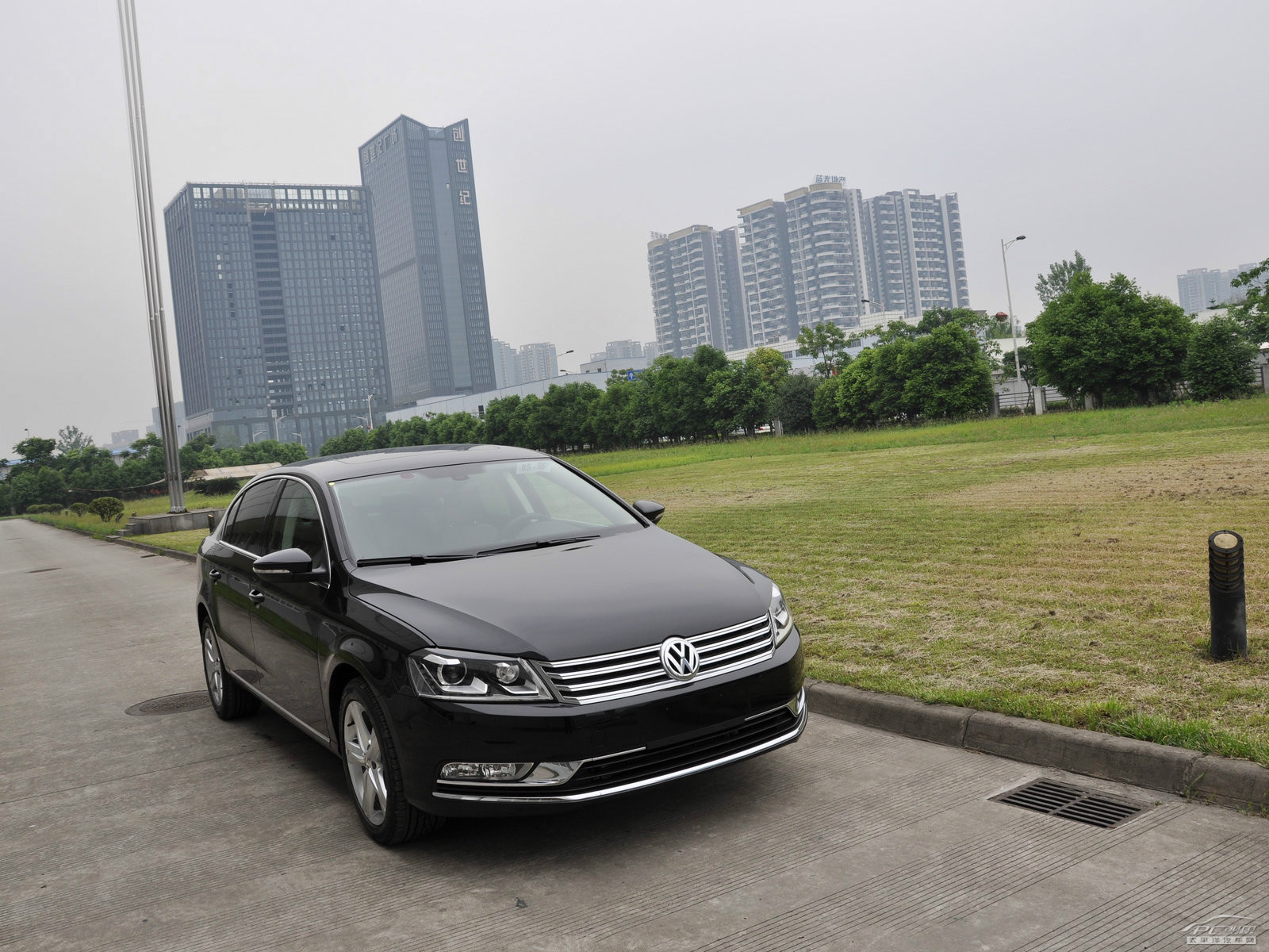 邁騰外觀高清大圖