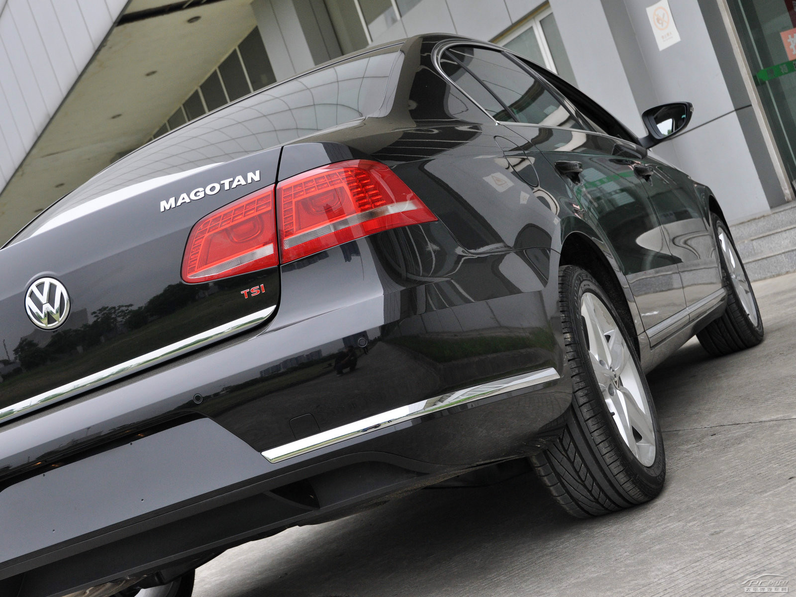 邁騰外觀高清大圖