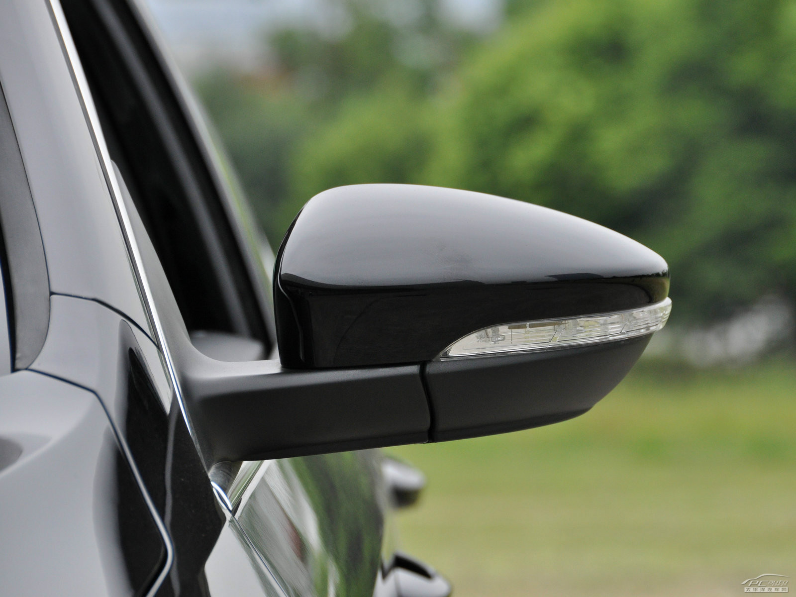 邁騰外觀高清大圖