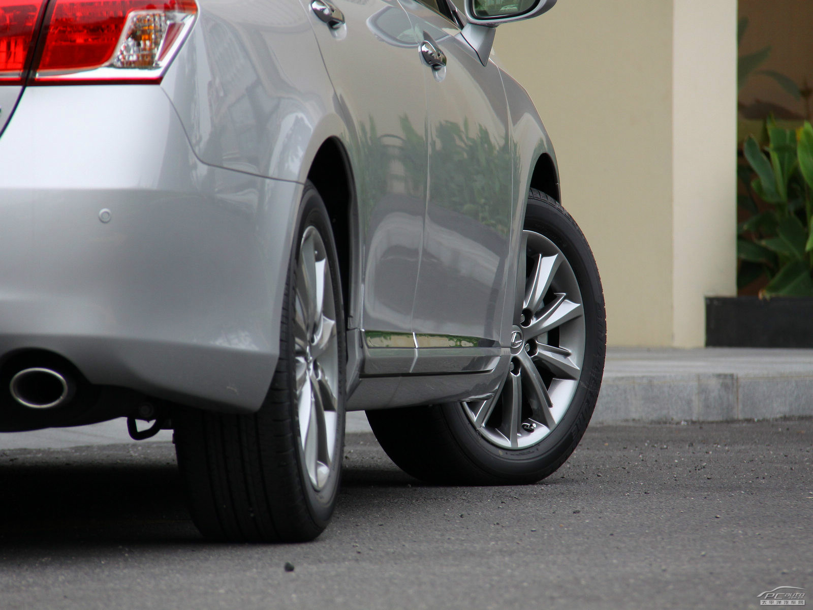 雷克薩斯ES外觀高清大圖