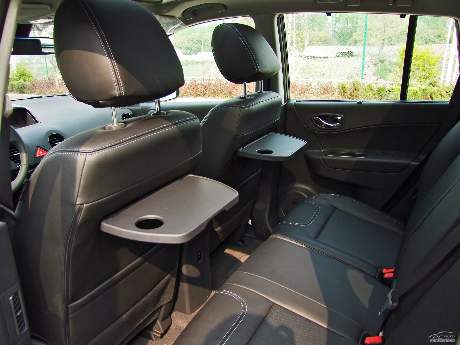 科雷傲(進口)內(nèi)飾高清大圖