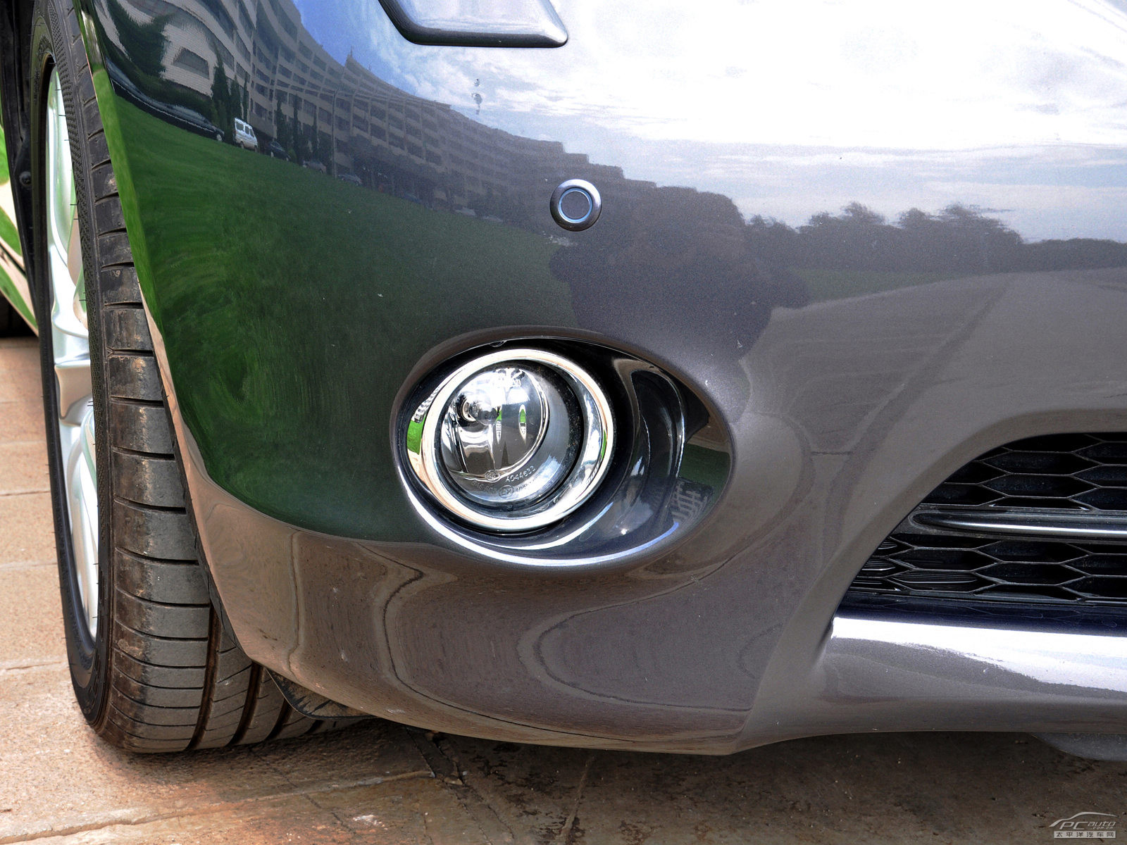 英菲尼迪M外觀高清大圖