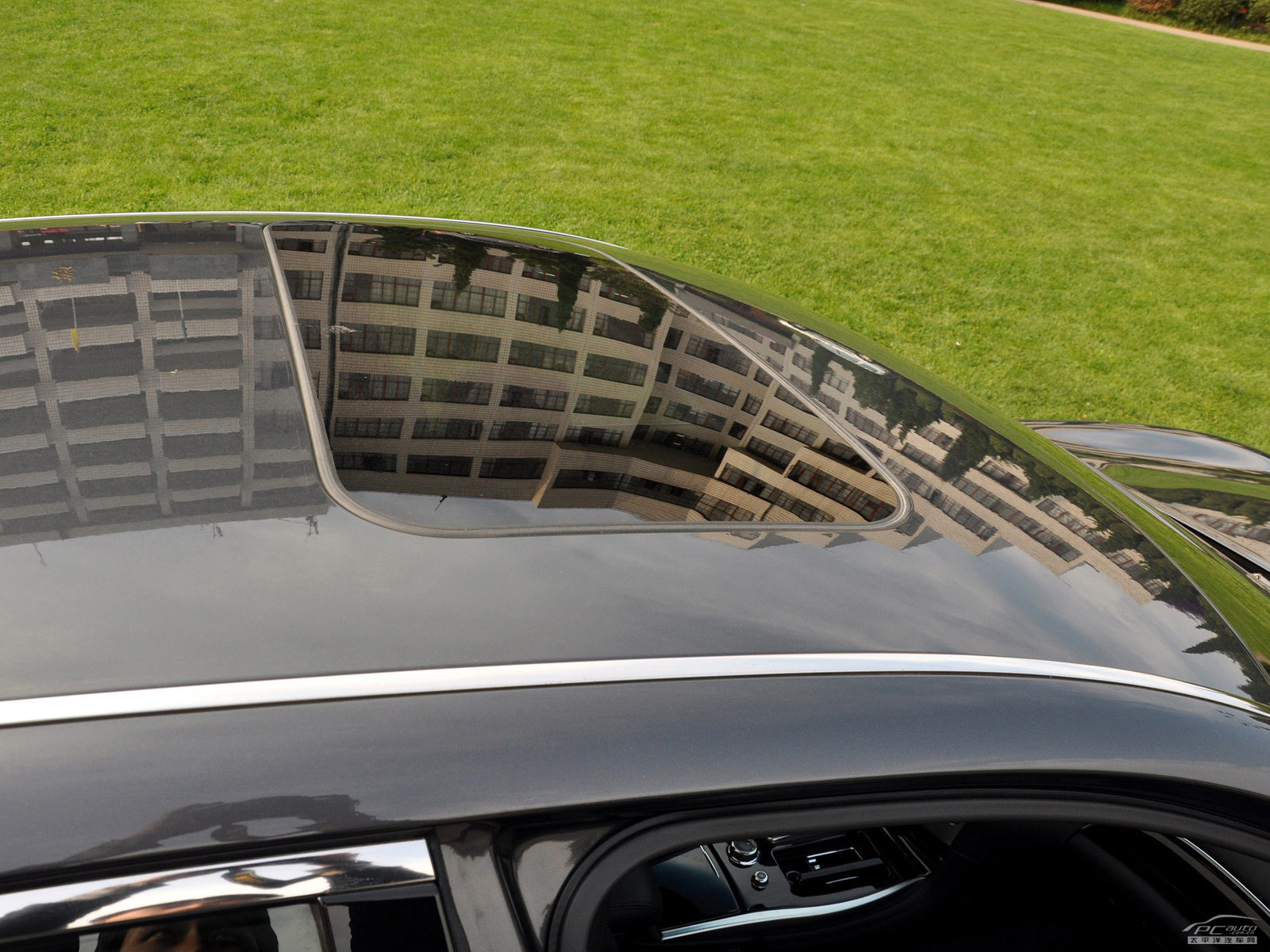 英菲尼迪M外觀高清大圖