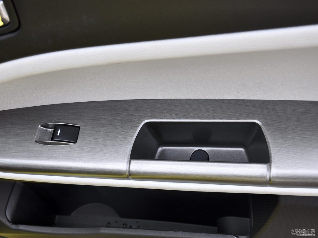 }SSC5-RV܇(ni)DƬ