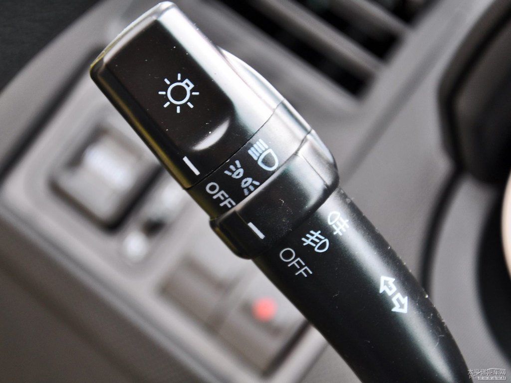 }SSC5-RVп؃(ni)DƬ