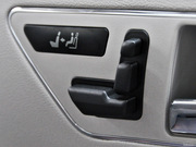 2010款 E 200 CGI 優(yōu)雅型 2010款 E 200 CGI 優(yōu)雅型