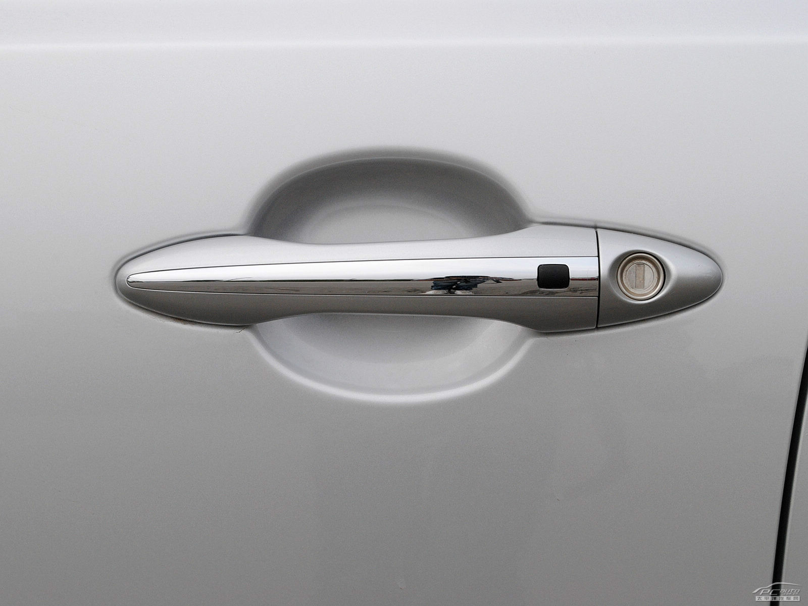 起亞K5凱酷外觀高清大圖