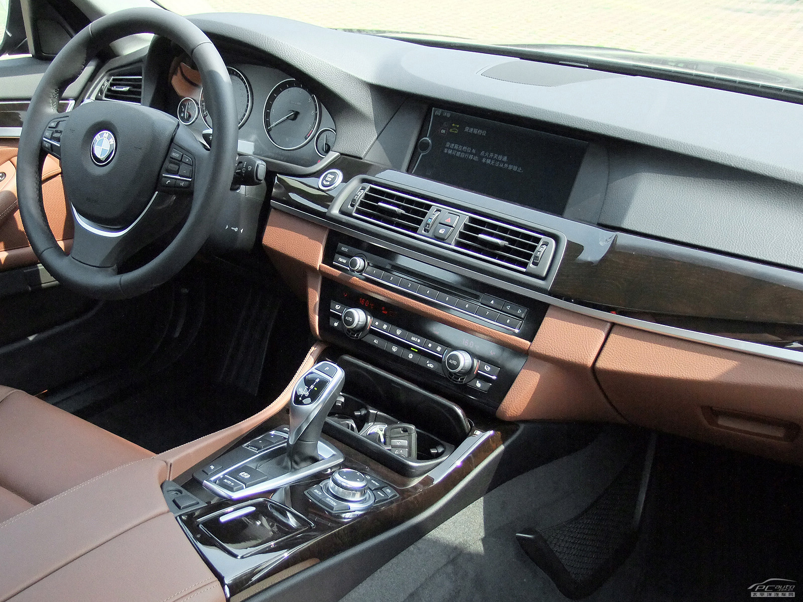 寶馬5系(進(jìn)口)內(nèi)飾高清大圖