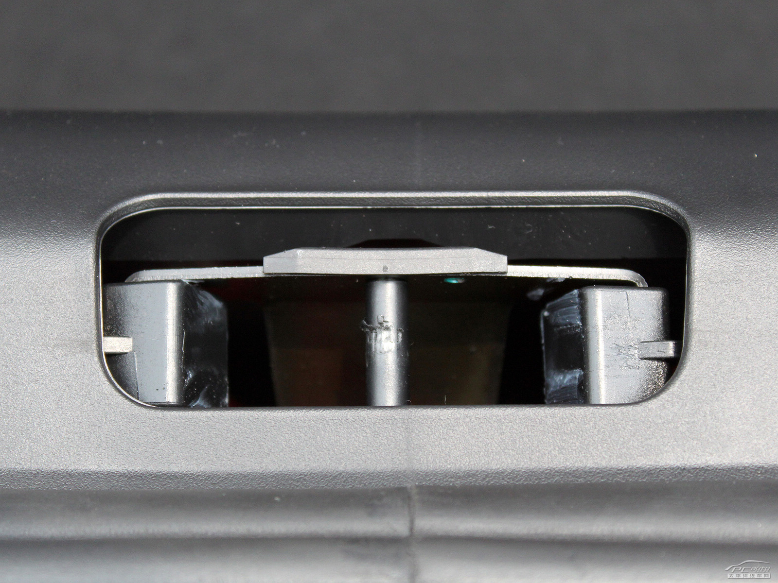 標(biāo)致207空間高清大圖