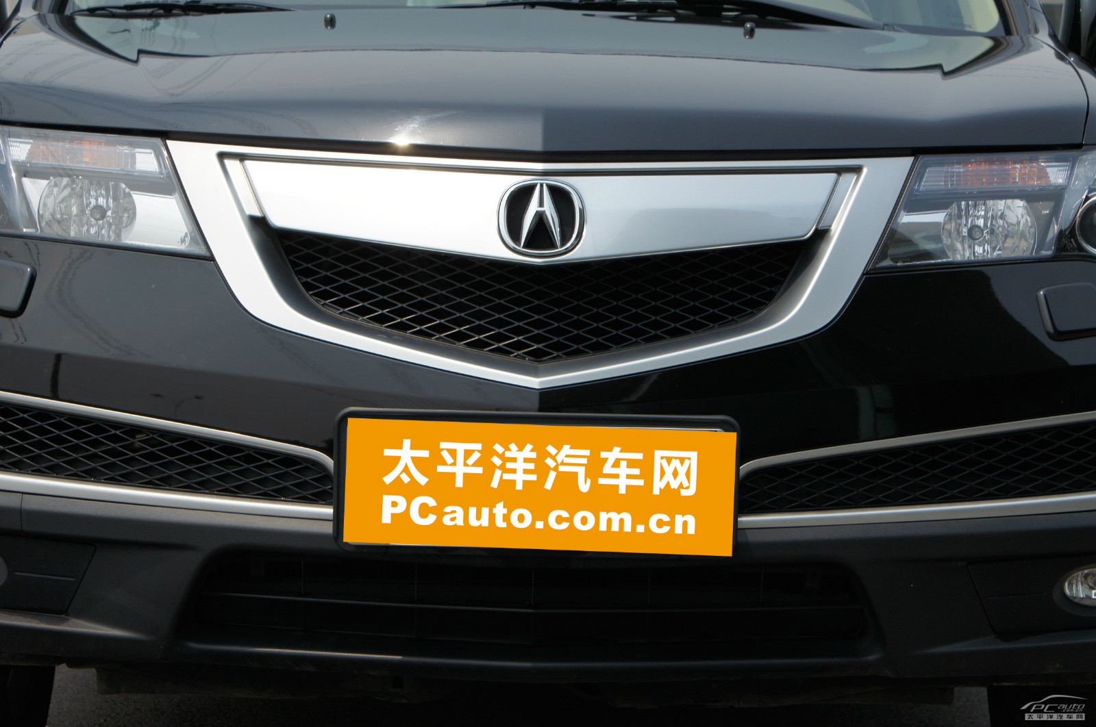 謳歌MDX外觀(guān)高清大圖
