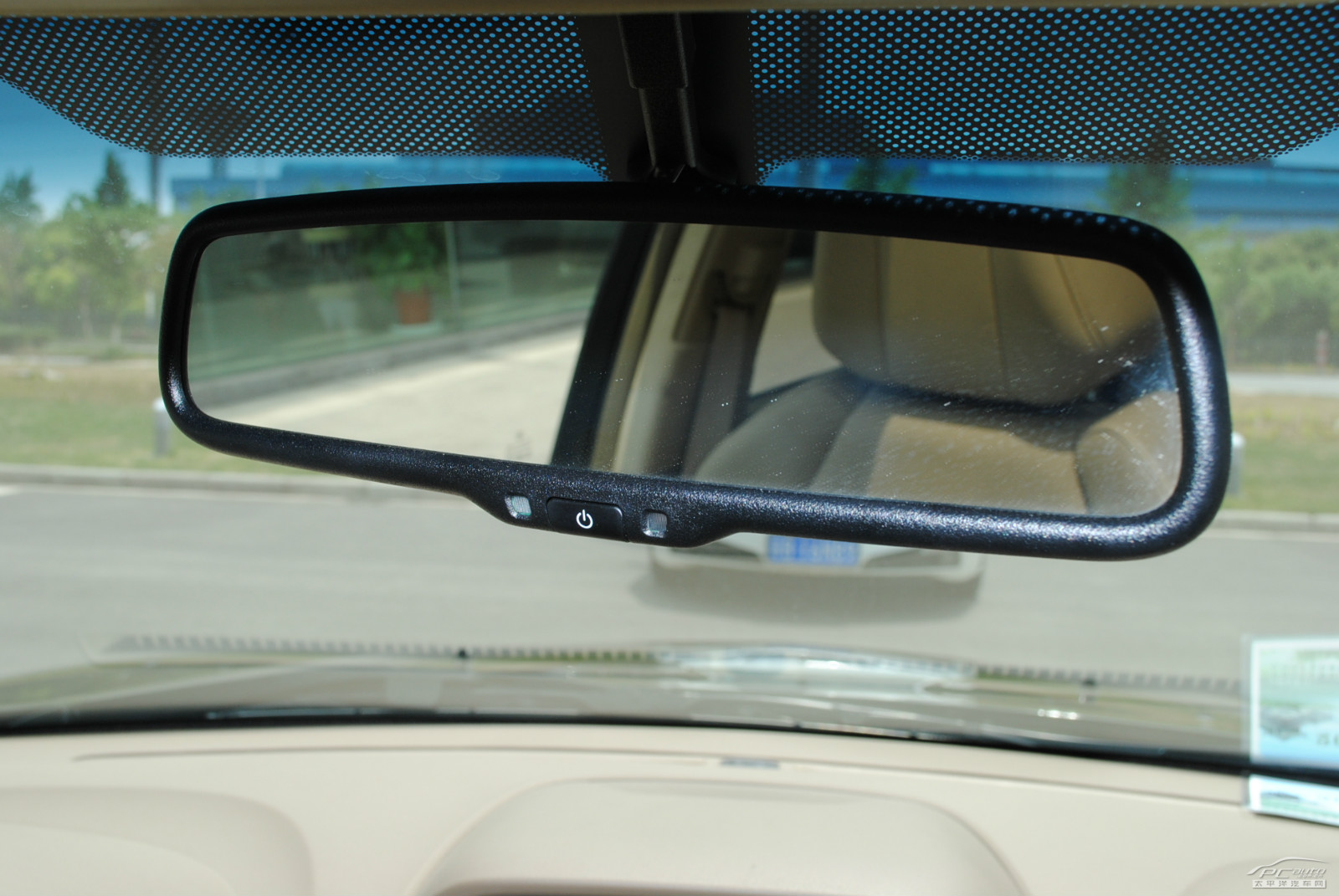 謳歌MDX內(nèi)飾高清大圖