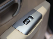 2011款 2.4L 兩驅(qū)至尊版 5座