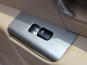 2011款 2.4L 兩驅(qū)至尊版 5座