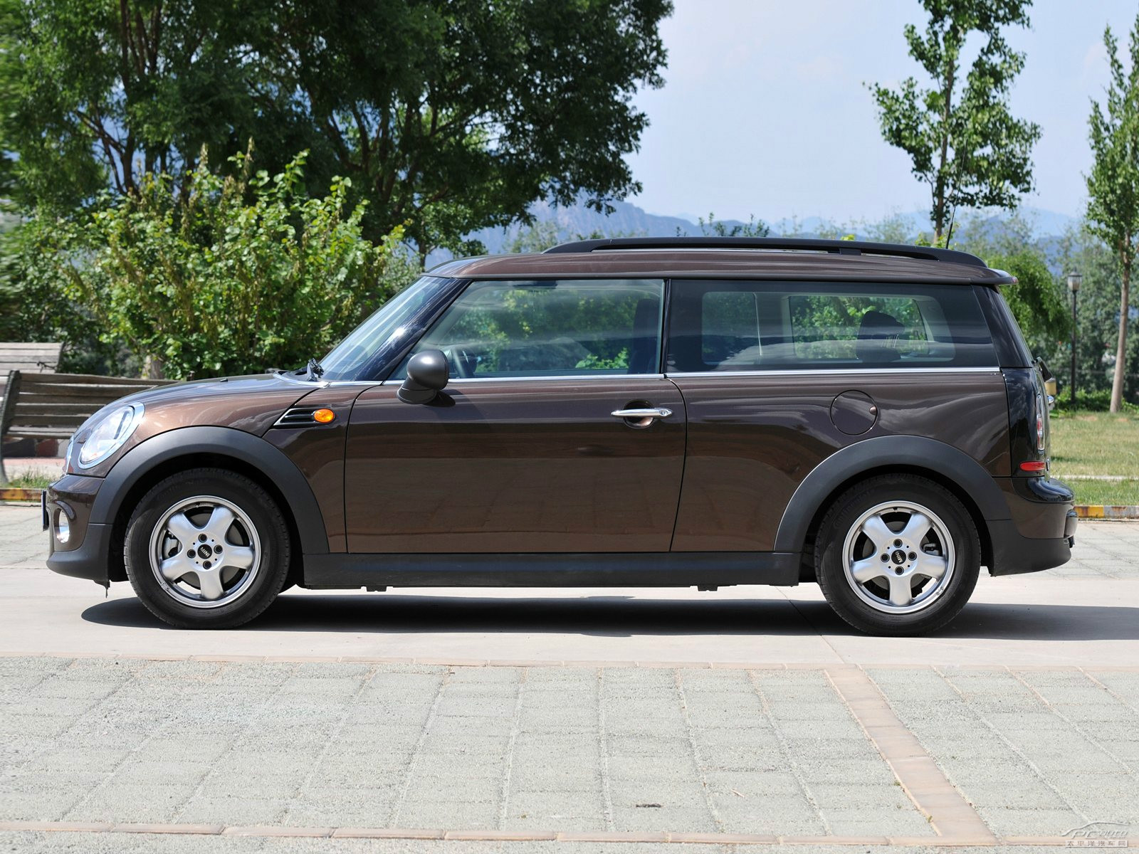 MINI CLUBMAN外觀高清大圖