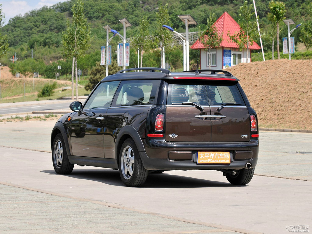 熱巧克力色MINI CLUBMAN整車外觀外觀圖片