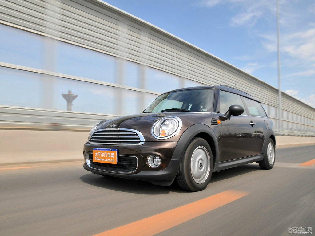 熱巧克力色MINI CLUBMAN整車外觀外觀圖片