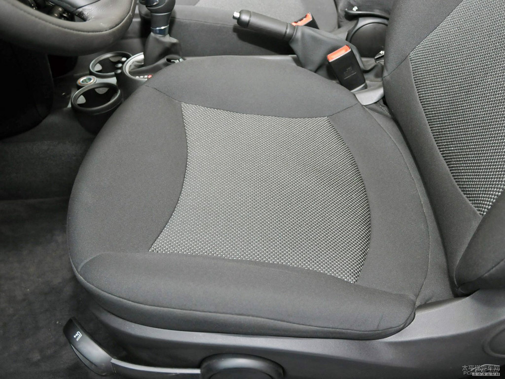 熱巧克力色MINI CLUBMAN座椅內(nèi)飾圖片