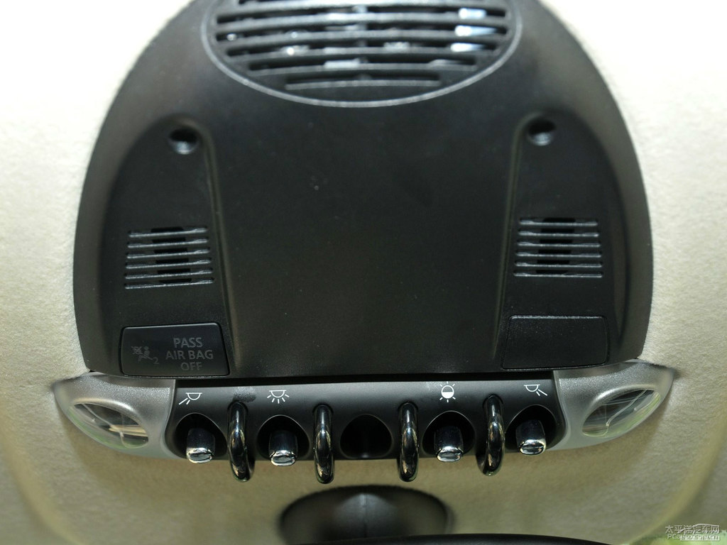 熱巧克力色MINI CLUBMAN車廂內(nèi)飾圖片