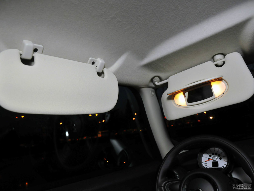 熱巧克力色MINI CLUBMAN車廂內(nèi)飾圖片