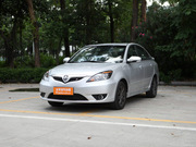 2010款 三廂 1.5L MT 運動版 2010款 三廂 1.5L MT 運動版