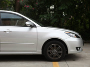 2010款 三廂 1.5L MT 運動版 2010款 三廂 1.5L MT 運動版