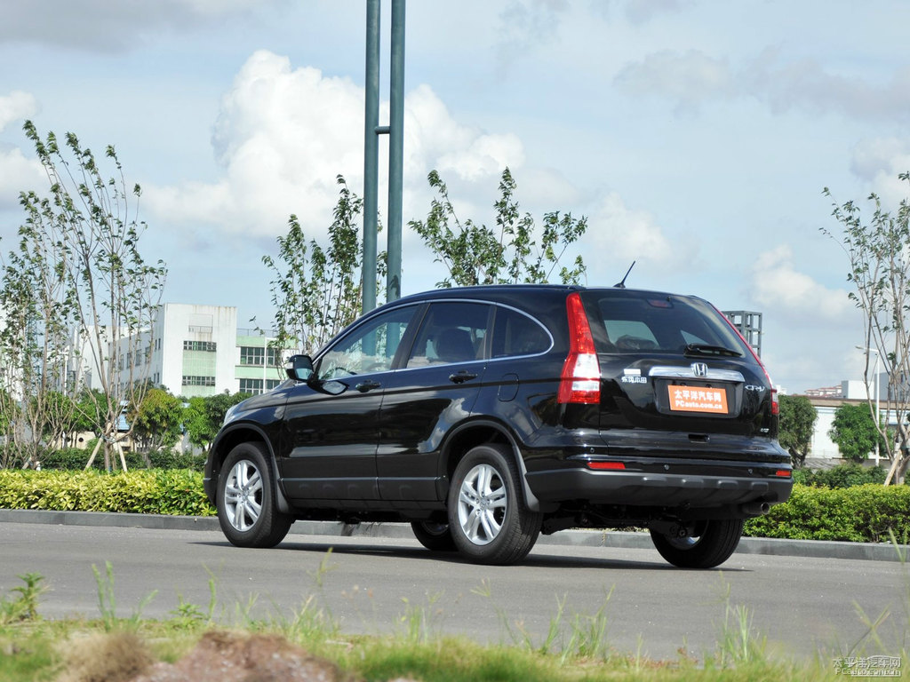 彩晶黑本田CR-V外觀圖片