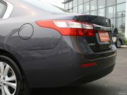 2011款 2.0L 豪華導(dǎo)航版 2011款 2.0L 豪華導(dǎo)航版