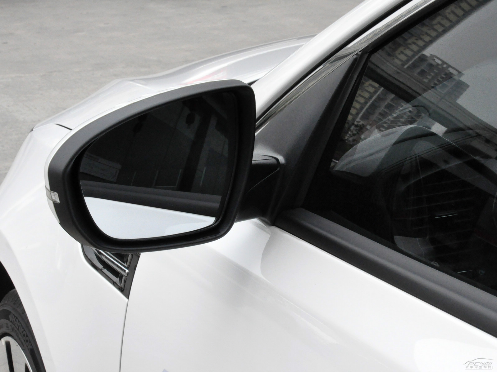 起亞K5凱酷外觀高清大圖