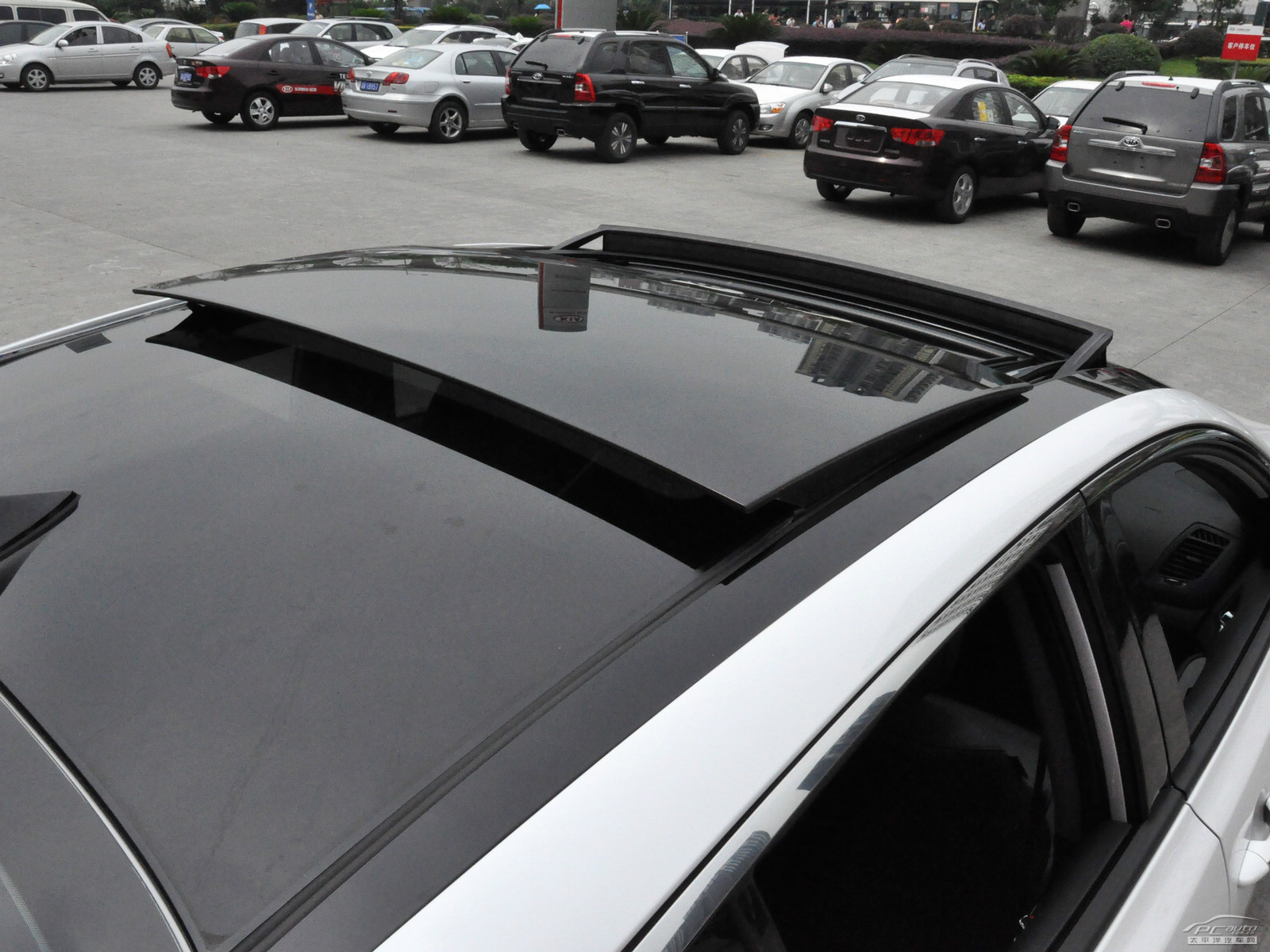 起亞K5凱酷外觀高清大圖