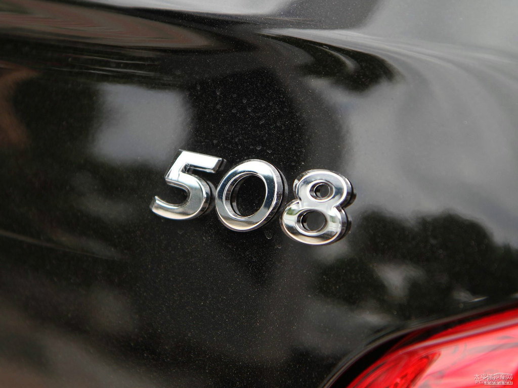 碳晶黑標(biāo)致508車尾外觀圖片