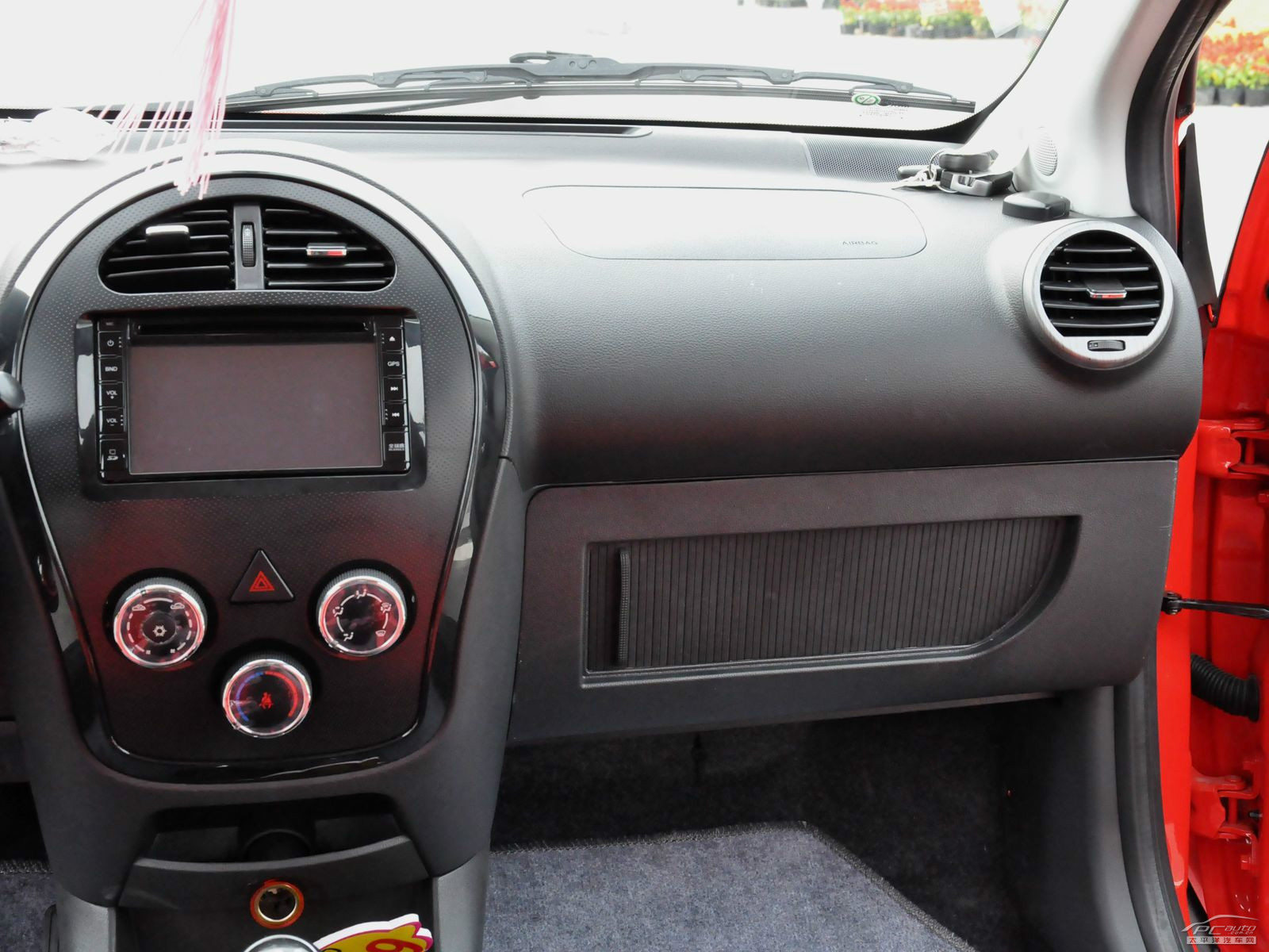 吉利GX2內(nèi)飾高清大圖