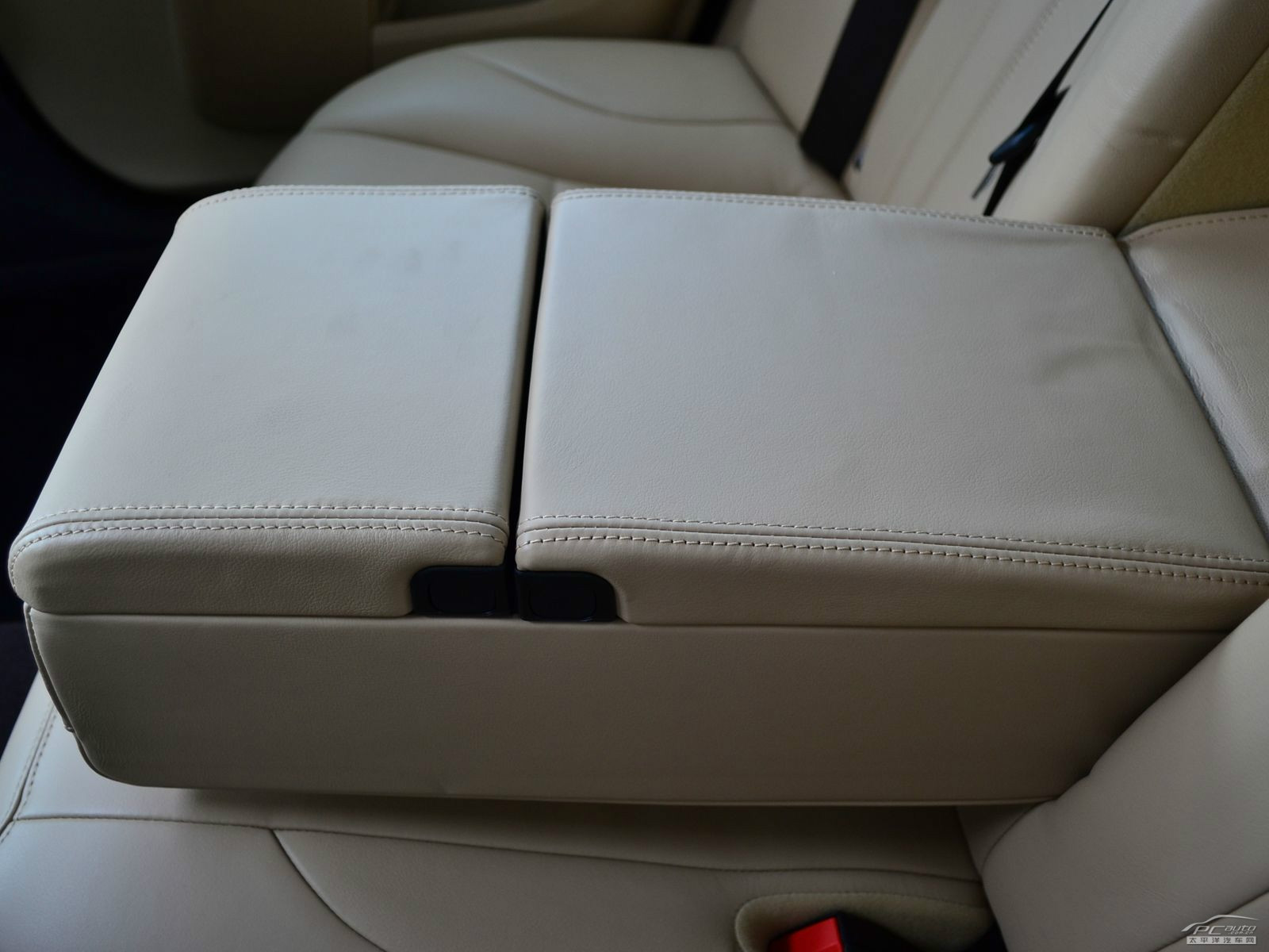 捷豹XJ外觀高清大圖