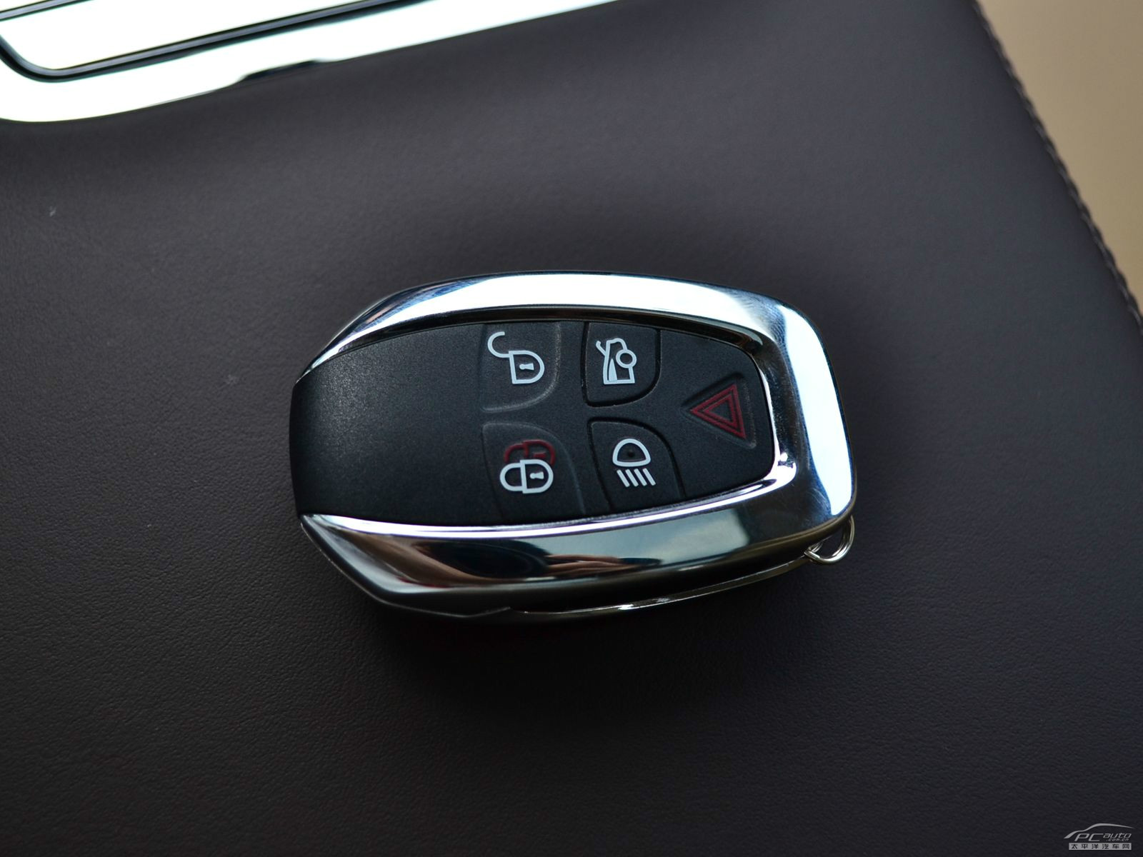 捷豹XJ外觀高清大圖