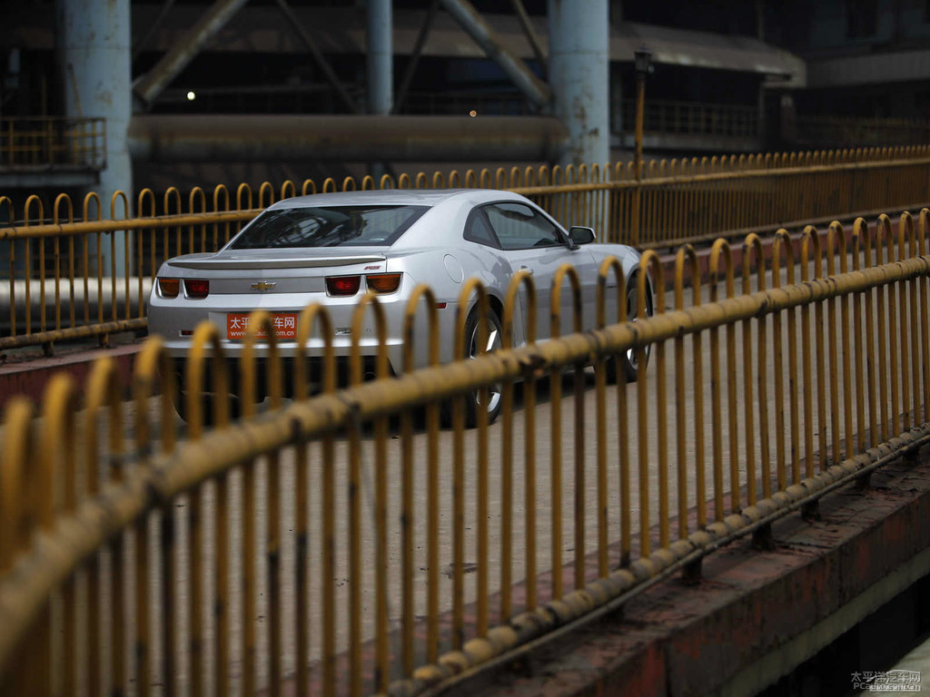 y~_Camaro^DƬ