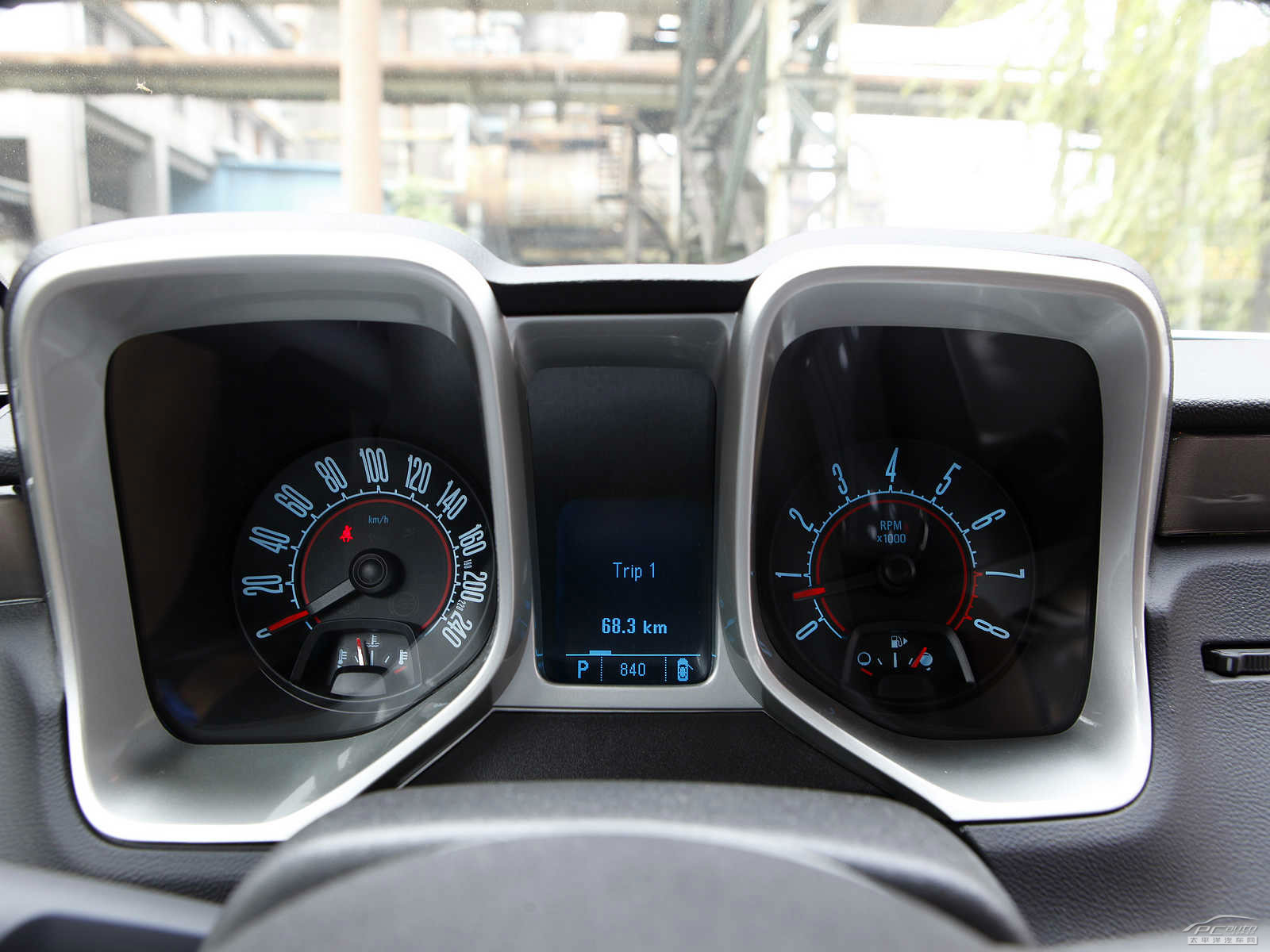 科邁羅Camaro內(nèi)飾高清大圖