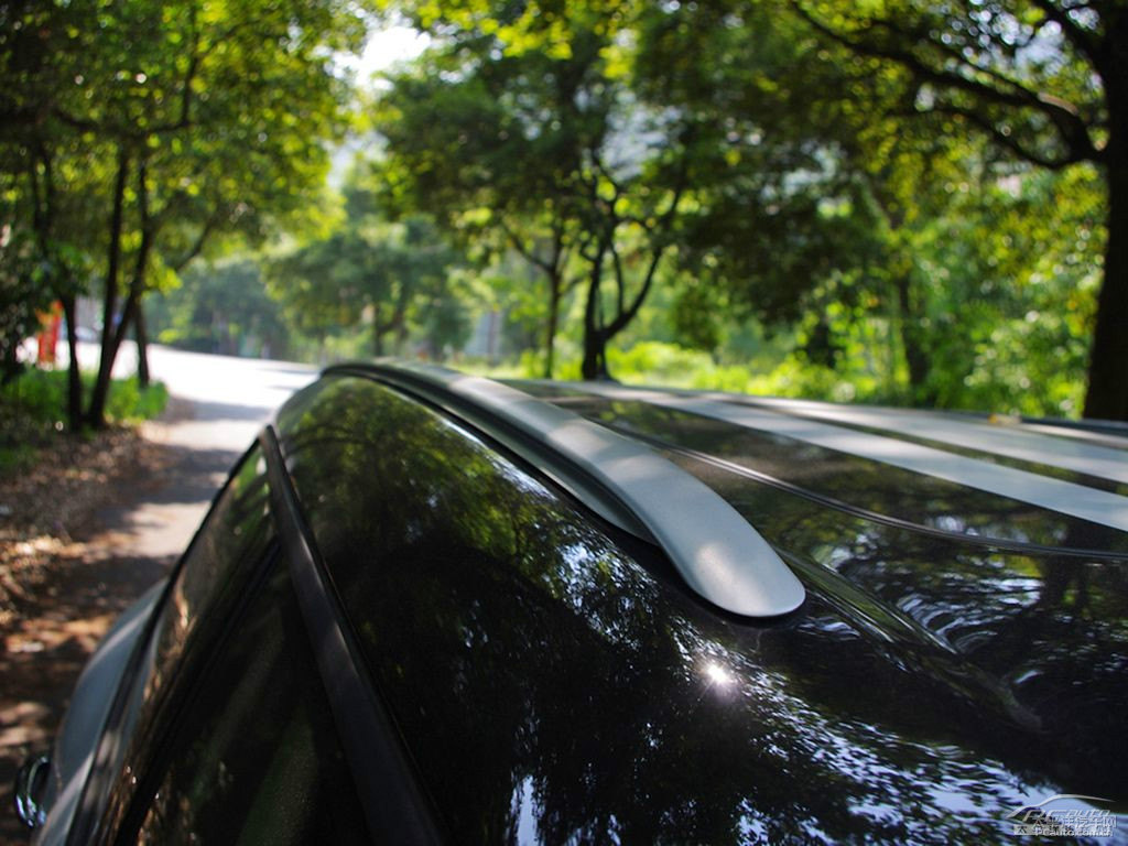ɫMINI COUNTRYMAN܇^DƬ