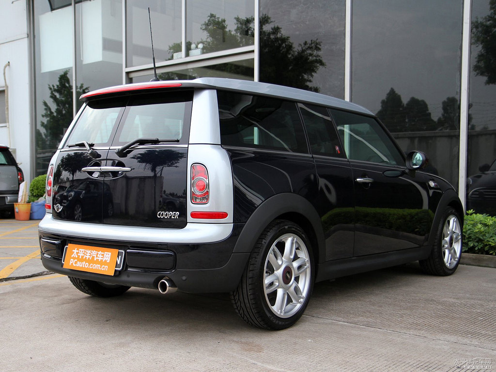 子夜黑MINI CLUBMAN整車外觀外觀圖片