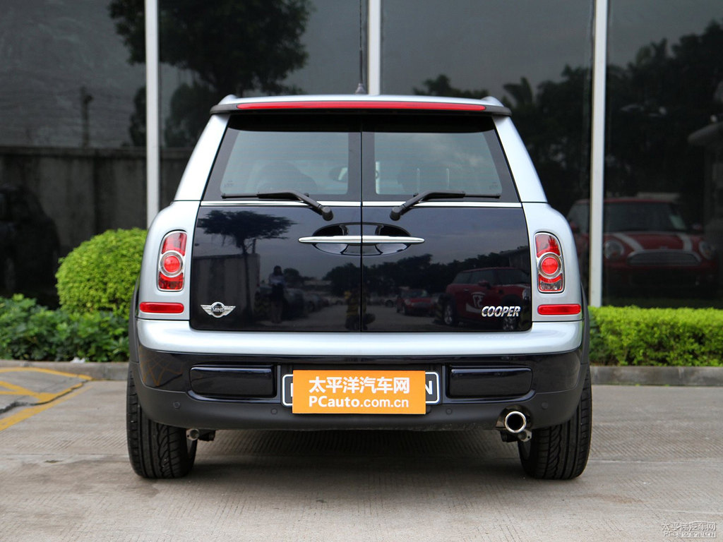 子夜黑MINI CLUBMAN整車外觀外觀圖片