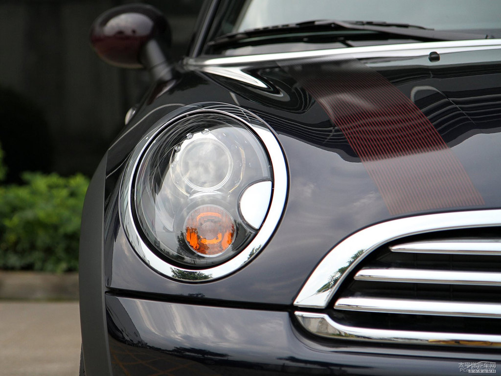 子夜黑MINI CLUBMAN車頭外觀圖片