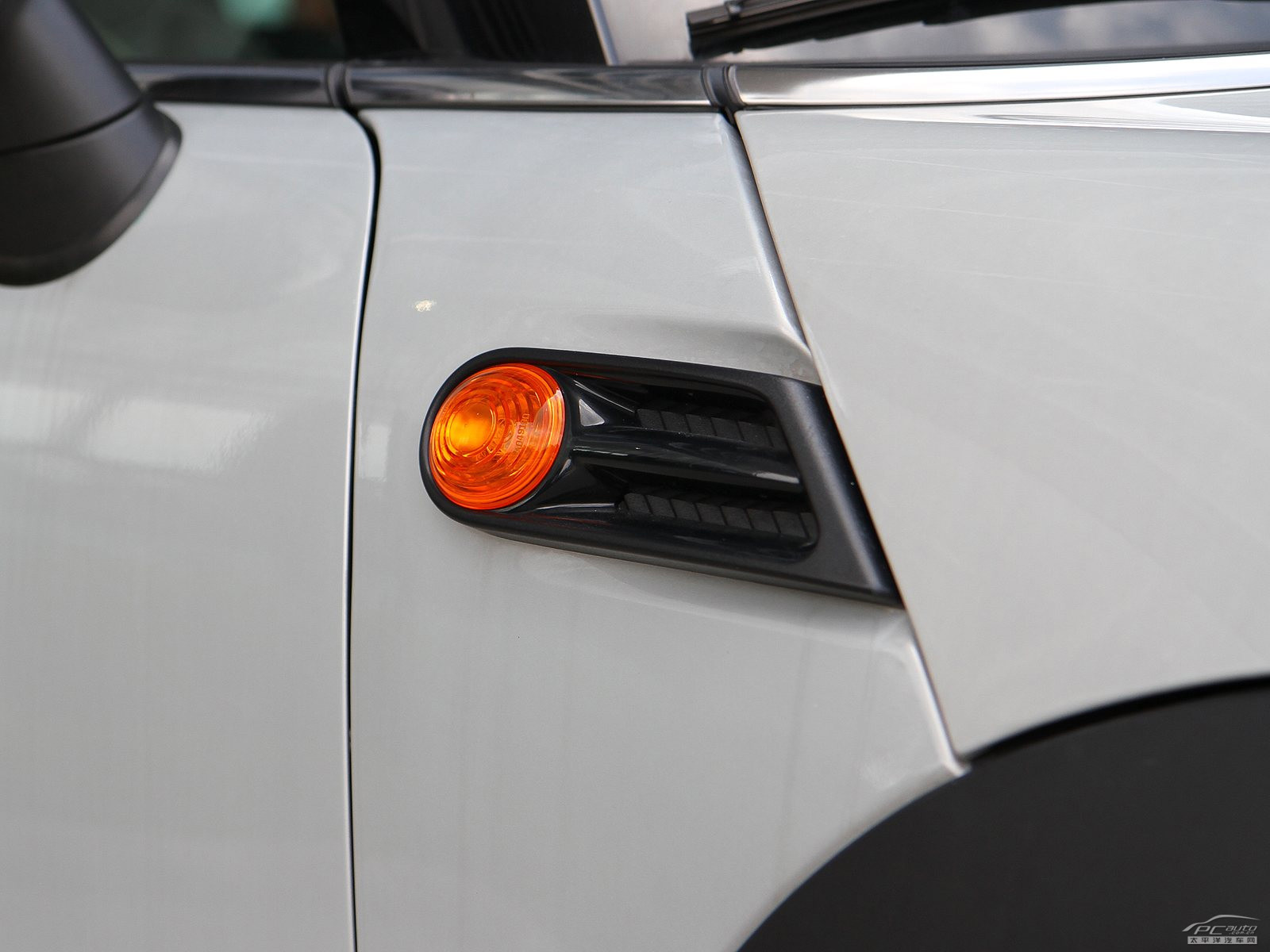 MINI CLUBMAN外觀高清大圖